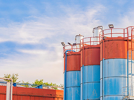 尊龙凯时Z6-VOCs高效催化减排系统，石化尾气处理专家